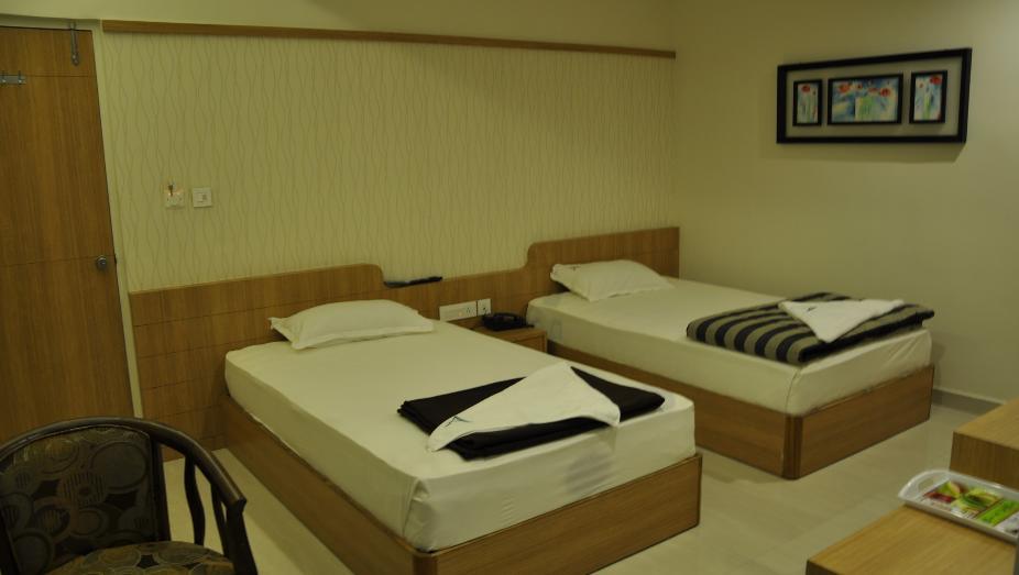 Athidi Grand Hotel Visakhapatnam Room photo