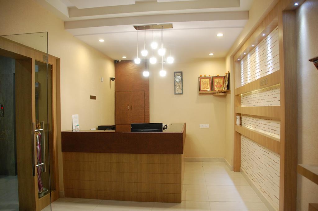Athidi Grand Hotel Visakhapatnam Room photo