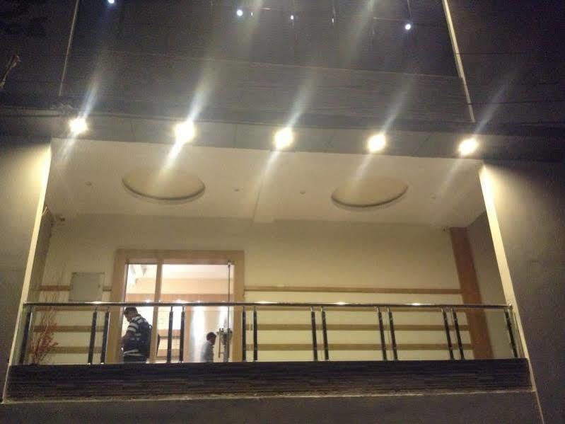 Athidi Grand Hotel Visakhapatnam Exterior photo