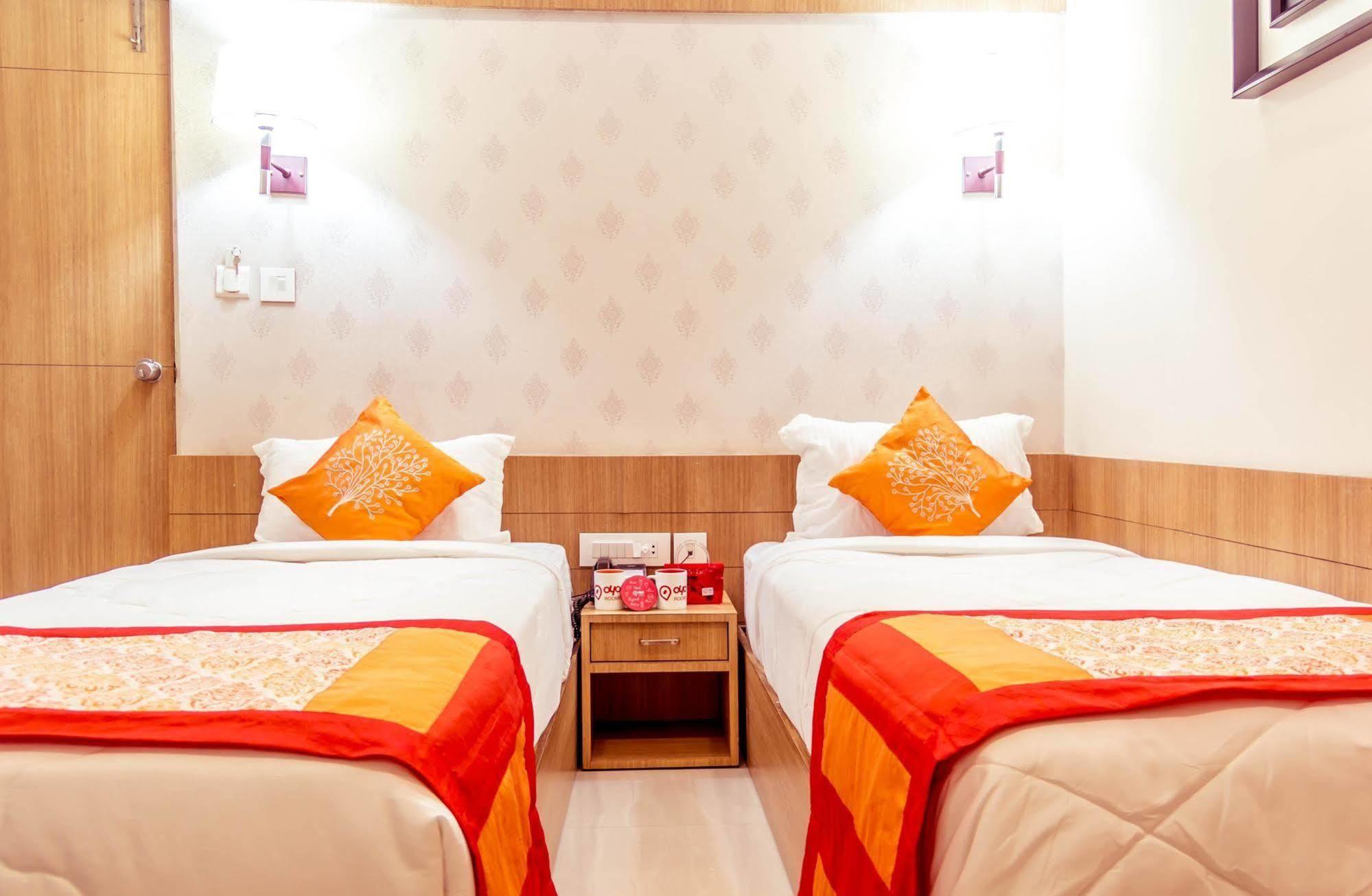 Athidi Grand Hotel Visakhapatnam Exterior photo